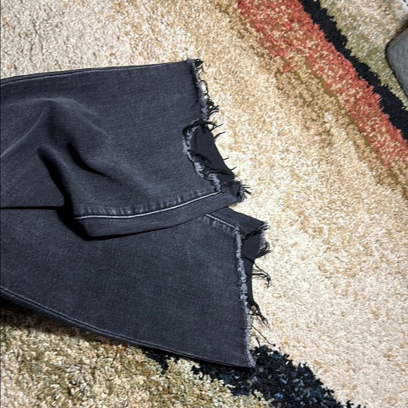 Flying Monkey Black Distressed Ankle Cropped Jeans Women 30 Never worn! NWOT - Picture 7 of 13